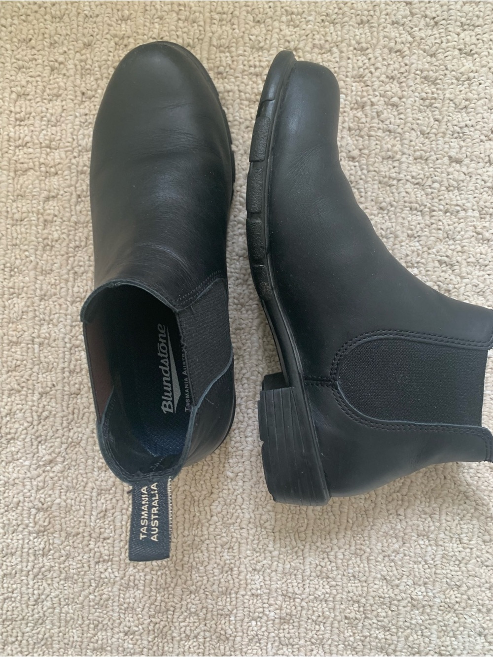 Blundstone Women’s Black Leather Chukka Chelsea Boots